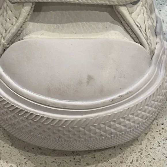 All Stars Converse White Baby Sneakers Size 2 - Picture 7 of 11